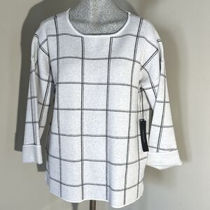 Tahari sz M NWT Women’s Off White Windowpane 3/4 Sleeve Black Stripe Sweater